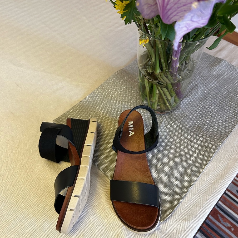 Brand new Mia ankle sandals, vegan friendly faux leather black and tan, size 6.5